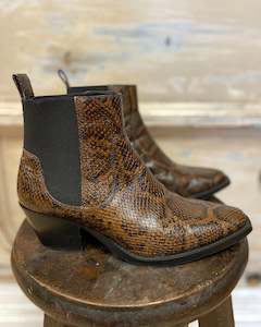 Pre Loved Designer: Everlane The Western Boot Snakeskin-brown