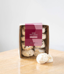 Christmas: Orient Cranberry Mini Pavlovas 8 Pack