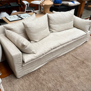 Reese Sofa 3.5 S&P