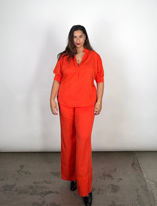 All: MAKE YOUR MOVE POPOVER BLOUSE