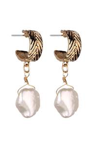 G G Collective: G and G Collective - GGSG Sharna Freshwater Pearl Earrings
