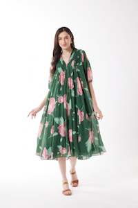 Au Hasard Dun Voyage - Rose Dress