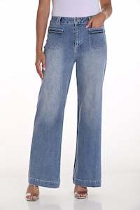 Front Patch Pocket Chain Trim Jeans