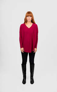 Bridge and Lord - Queen Vee Curved Hem Pullover