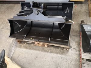 1000mm wide Tilt Bucket for Nante NT18D or similar - Magellan Imports Wellsford