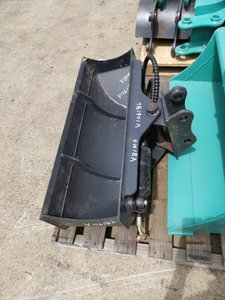 1000mm wide Tilt Bucket for Sunward SWE18A or similar - Magellan Imports Wellsford