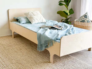 Minimalist bed PLY