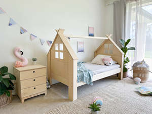 Single Beds Ply: Fairytale canopy bed