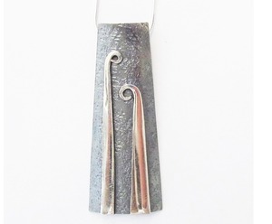Bob Wyber: “Koru Pendant” by Bob Wyber