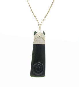 Jen's Stones: “Toki” Pounamu Pendant by Jen’s Stones