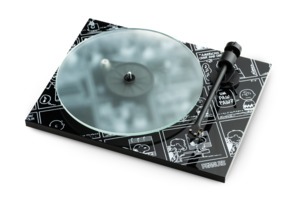 Turntables: Pro-Ject Peanuts Turntable with Ortofon OM 10 Cartridge