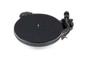 Av Sources: Pro-Ject RPM 1 Carbon Turntable with Ortofon 2M Red Cartridge