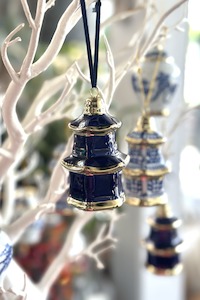Christmas: Chinoiserie Christmas Navy Ornament
