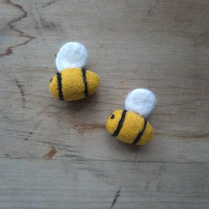 Small World Play: 2pc Bees White Wings