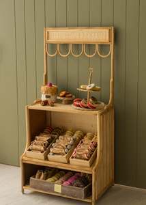 Rattan Makete Stand