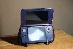 Sale: New 3DS XL Grip