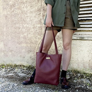 Sale 1: Ingrid Tote - Cherry