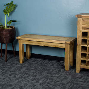 Bench Seats: Yes 1-meter Oak Bench