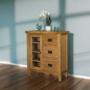 Yes Compact 1 Door 3 Drawer Oak Buffet