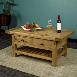 Farmhouse: Farmhouse Oak Coffee Table