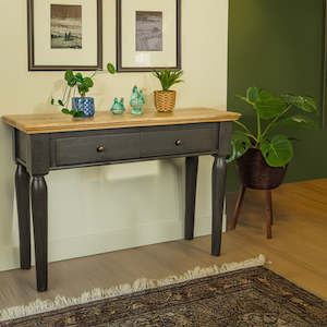 Boston: Boston Oak Hall Table - Black