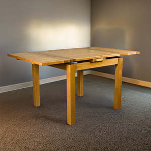Bristol Oak Extending Dining Table