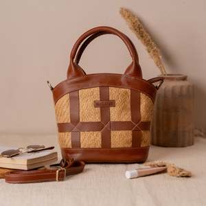 Cross Body Bags: Brown Sugar Raffia Bag