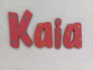 Door name: Kaia - small letters suitable for a door.
