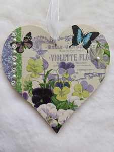 Shabby Chic Hanging Heart.