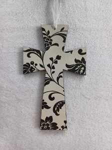 Hearts: Small Cross.
