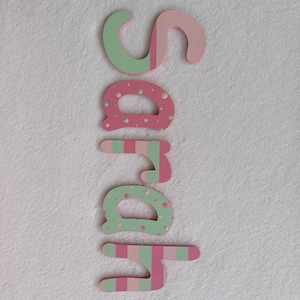 Sarah - small letters suitable for a door.