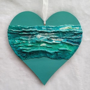 Hanging heart with texture.