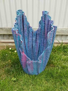 Garden Decor Pick Up Only: Large cement oudoor planter - Hand made