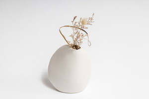 Vases: Harmie Vase / GREAT WHITE