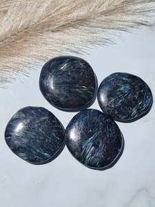 Crystals Flat Polished Stones: Arfvedsonite Flatstone