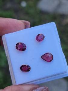 Crystals Tumbles: Garnet Faceted Gemstone