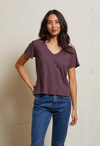 Perfectwhitetee: Hendrix Basic V-Neck - Plum