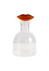 Maison Balzac: Bisous Decanter
