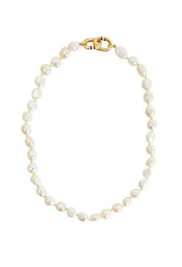 Le Pearl Necklace