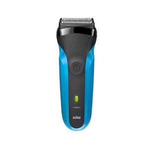 Electric Shavers: Braun Series 3 310s Wet & Dry shaver with 3 flexible blades