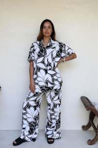 Black and Sand Floating Leaf Scarlett Shirt