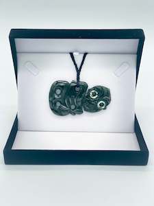 Tiki Side Hanging Pounamu Necklace