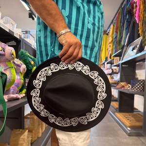 Hats Potae: Black Kowhaiwhai Fedora