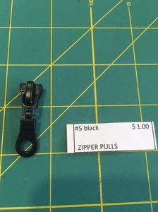 Zips: Zipper pull #5
