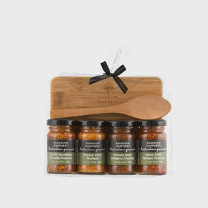 Gifts Homeware: Random Harvest BBQ Gourmet Cheese Board Pack