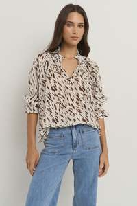 Ivy Jack: Ivy + Jack Certainty Animal Shirred Neck SS Top - White/Chocolate