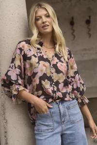 Ivy Jack: Ivy & Jack Mastery Pressed Flower Button Through Top - Black Pressed Flower