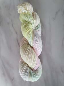 8 Ply Yarn Dk: Macaron - DK 8ply merino