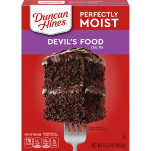 Baking: Duncan Hines Devil's Food Cake Mix 15.25oz