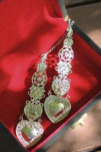 Jewellery: Dil Ka Dhaga Earrings